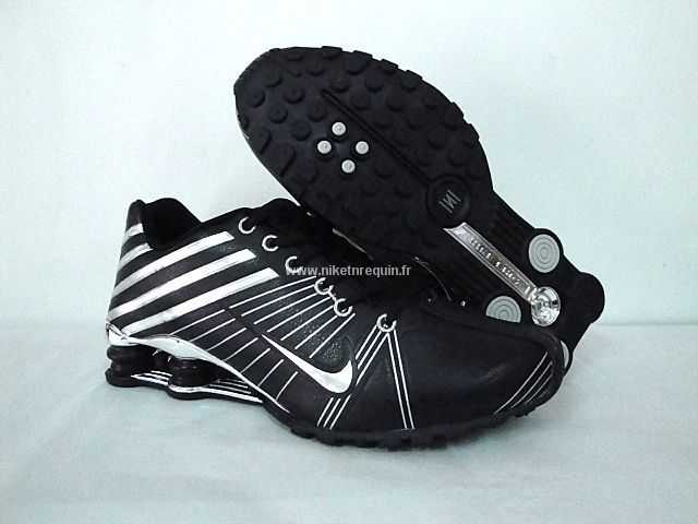 Noires Et Argentées Shox R409